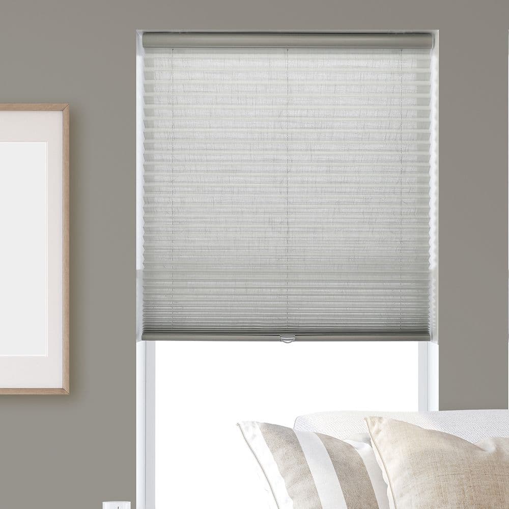 Deluxe Cordless Light Filtering Pleated Shades